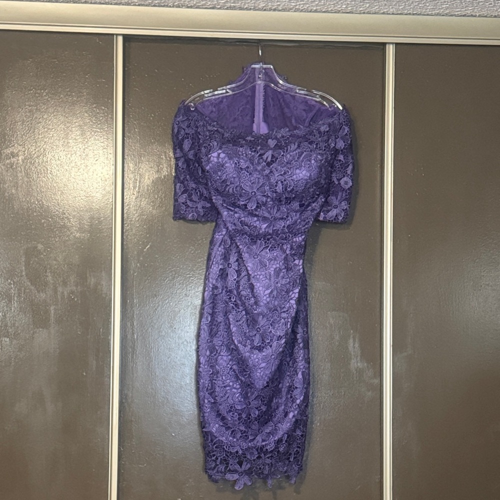 Off- Shoulder Chic Purple Lace Midi Dress